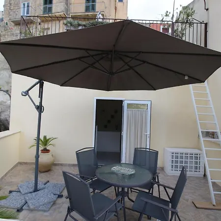 Dom wakacyjny Balcony
